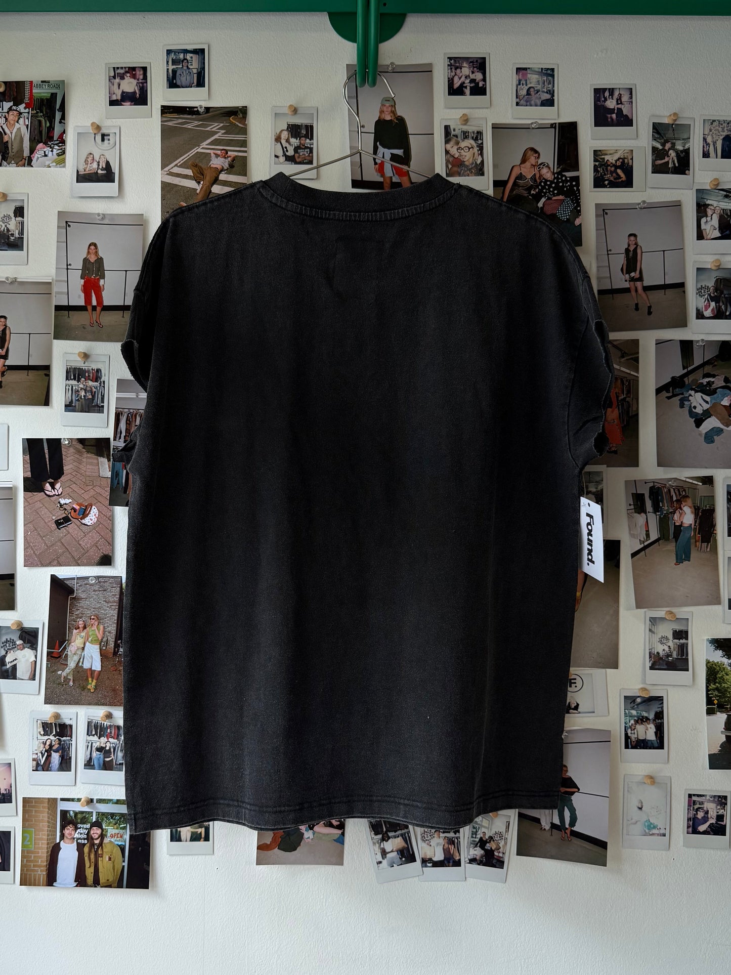 saga supply graphic tee Tops