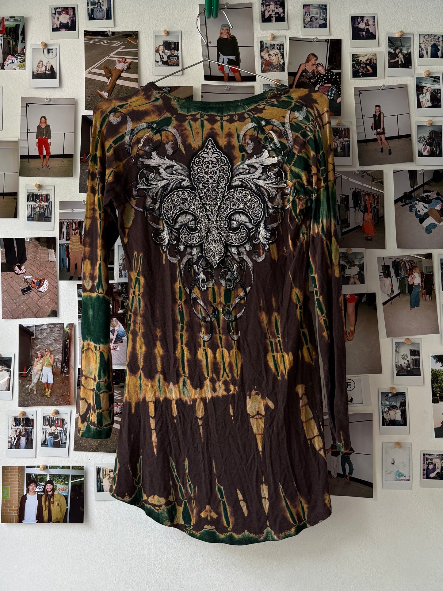 vocal  graphic longsleeve top  Tops