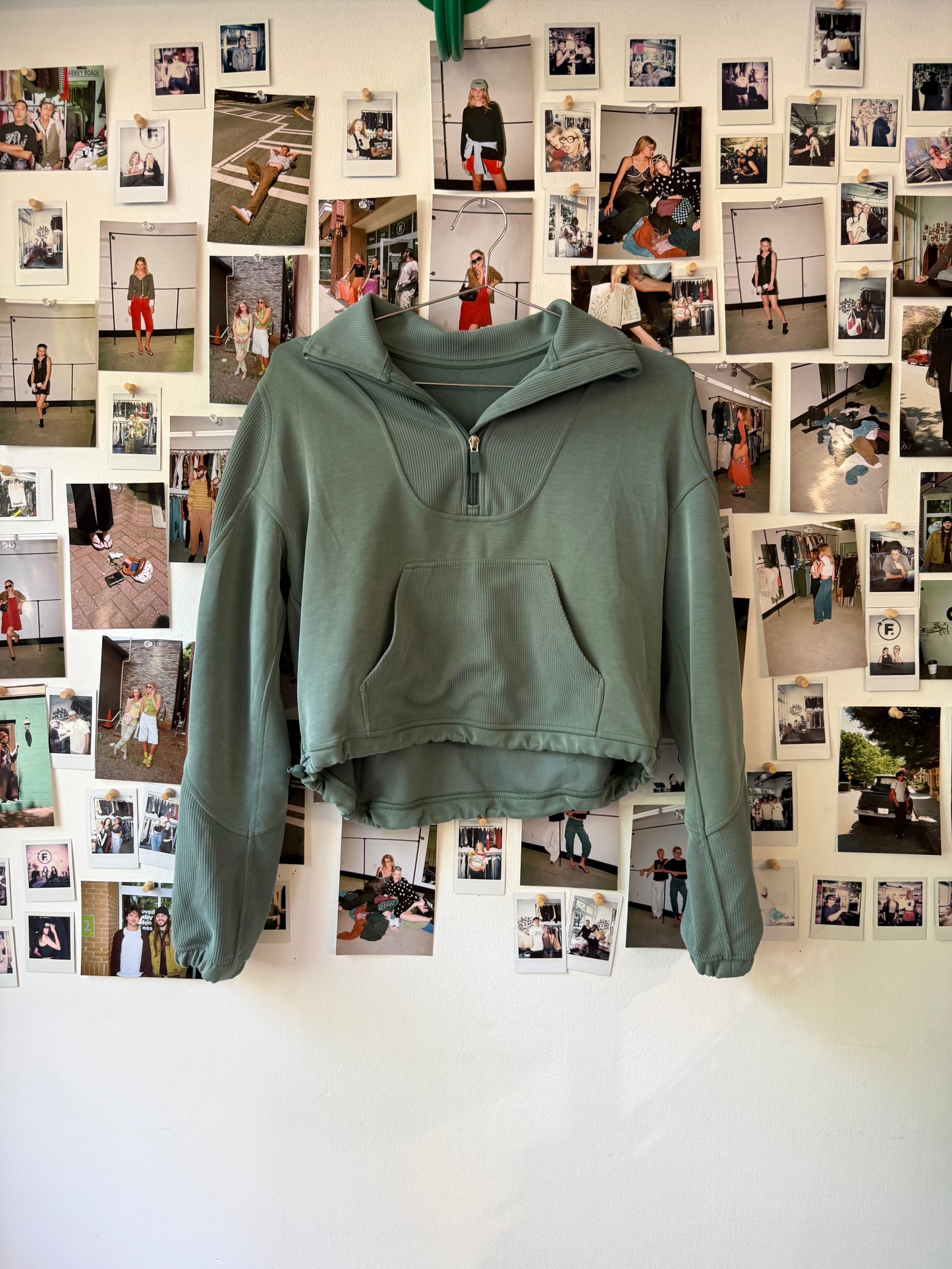 Lululemon  Q-Zip crop jacket  Outerwear