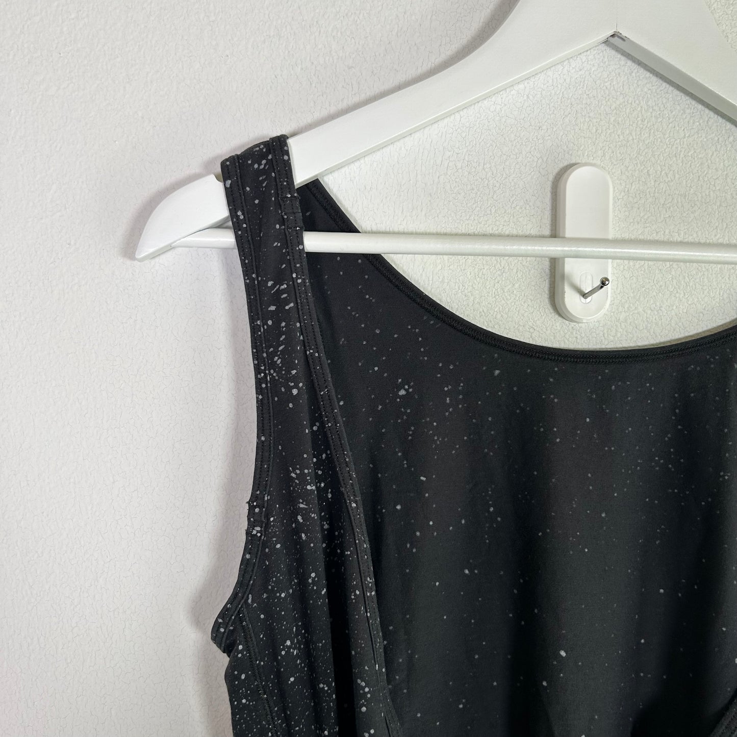 Lululemon tank Tops
