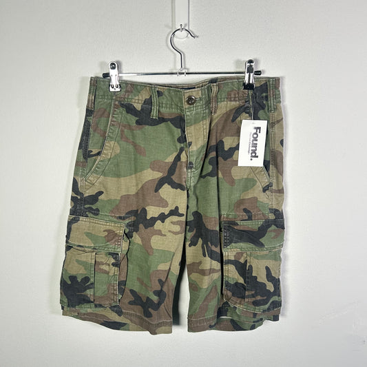GAP camo cargo shorts Bottoms