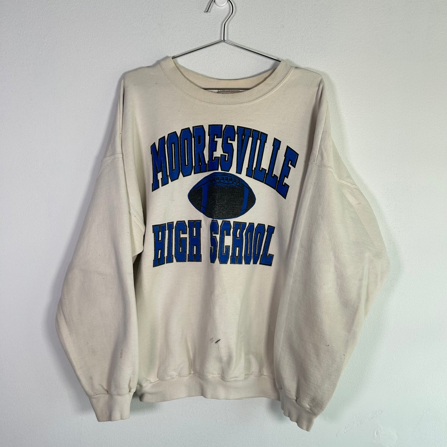 Hanes vtg Mooresville hs crew Tops