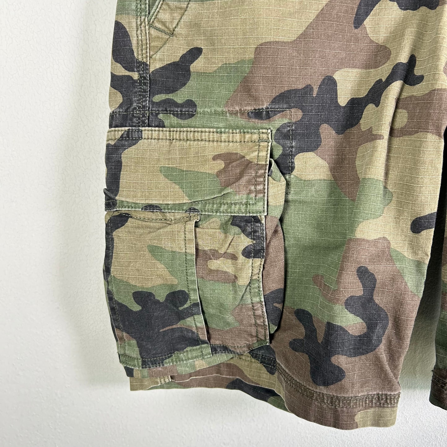 GAP camo cargo shorts Bottoms