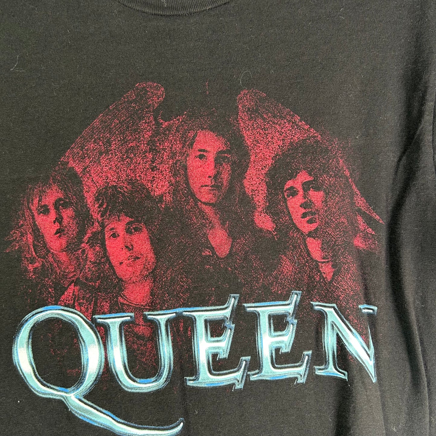 queen tee Tops