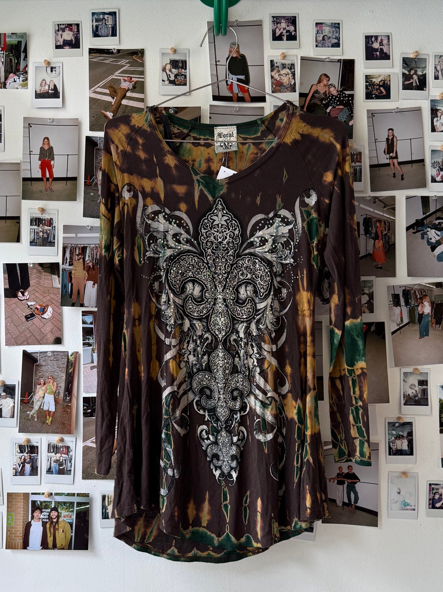 vocal  graphic longsleeve top  Tops