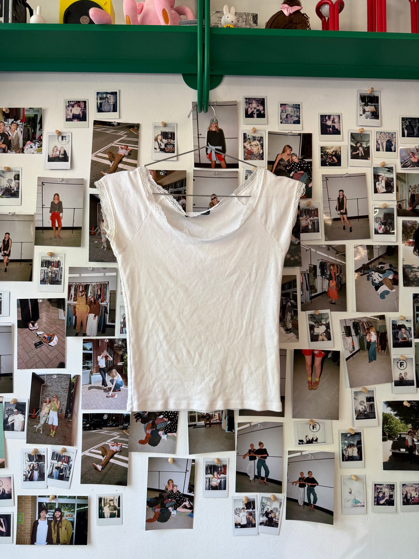 Brandy Melville  Lace tee Tops