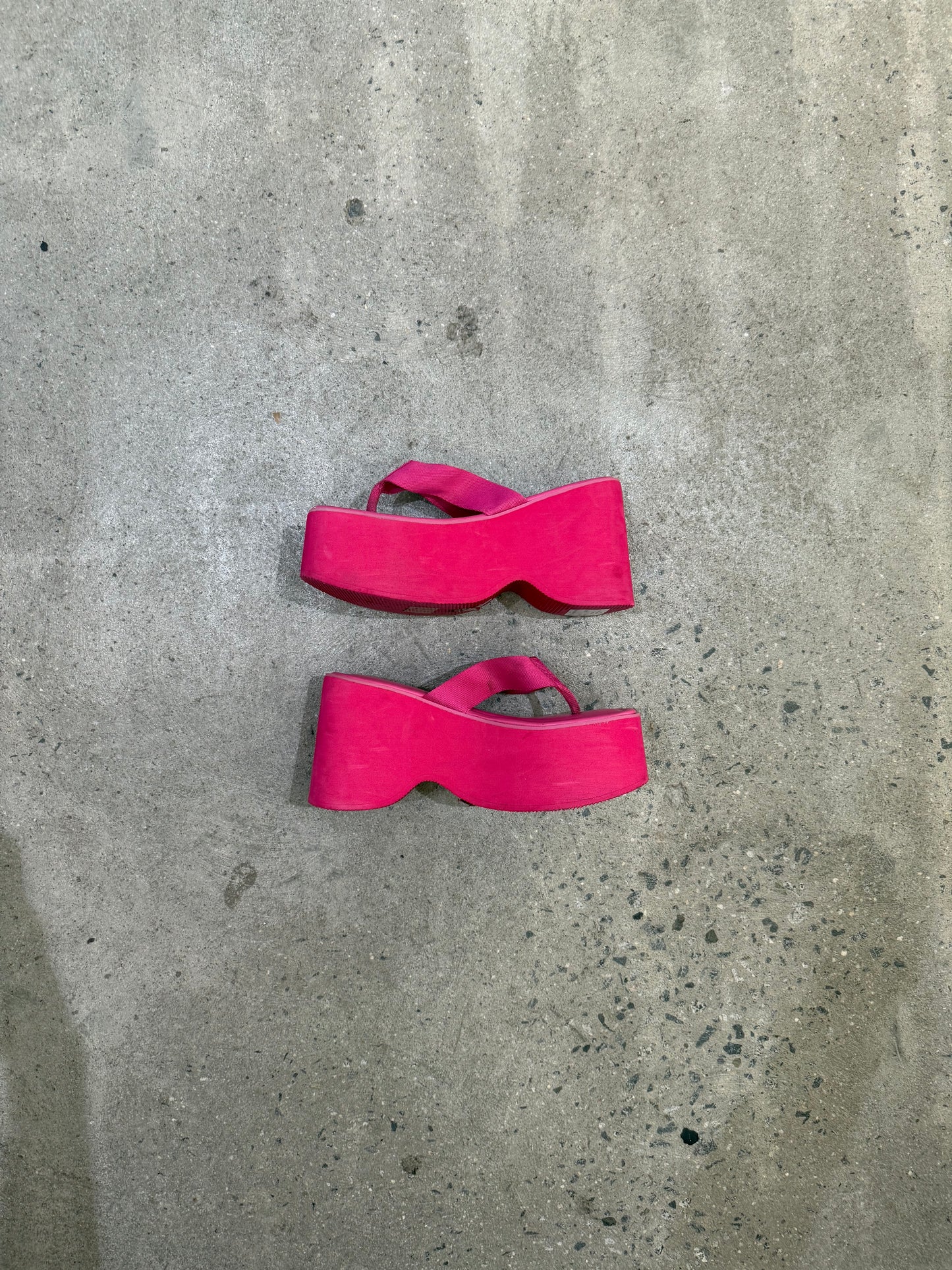 forever 21 platform flip flops  Footwear
