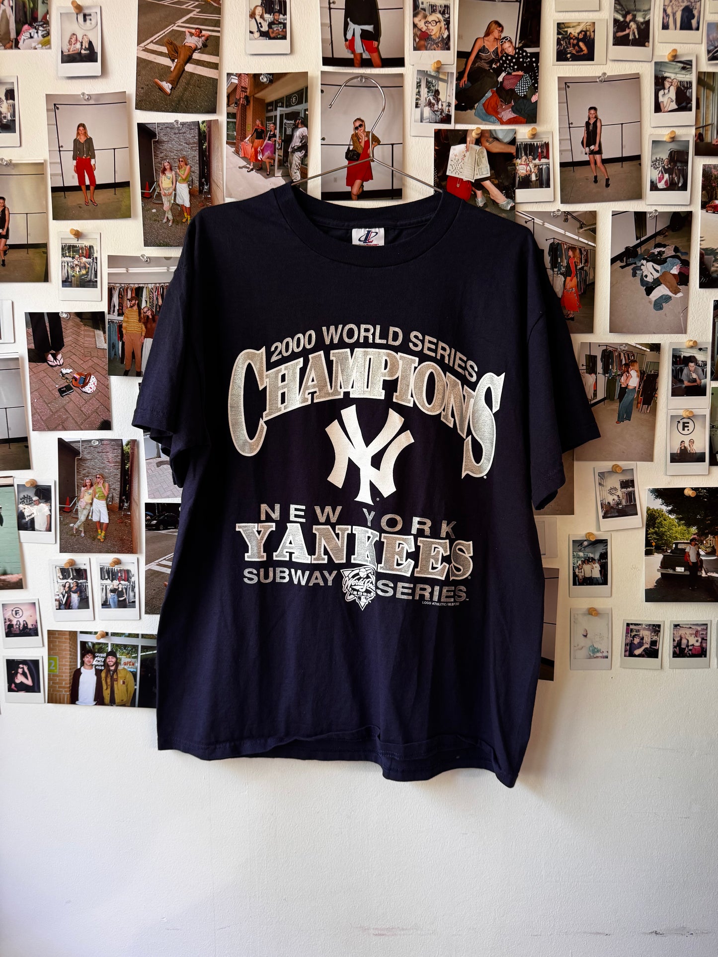 Delta  Yankees 2000 tee Tops