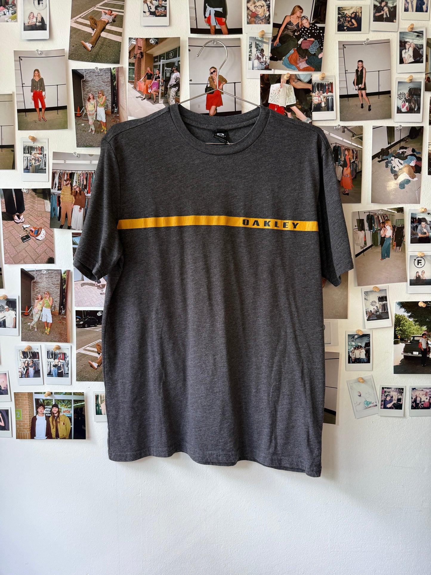 Oakley  tee shirt  Tops