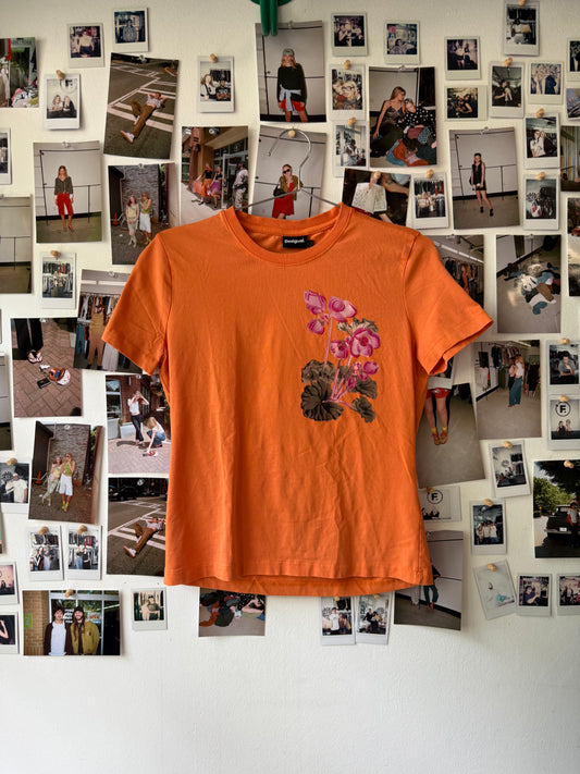 designual  graphic tee Tops