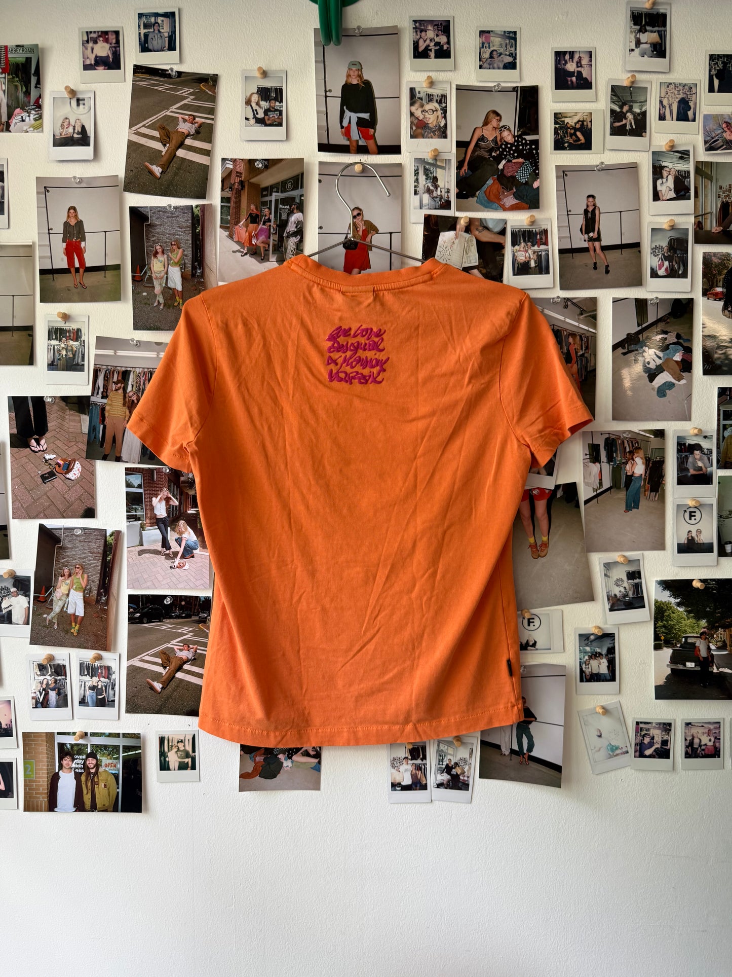 designual  graphic tee Tops